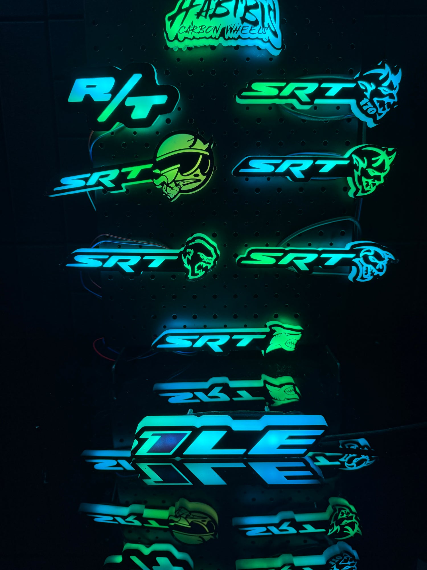 Flow Series 1LE LED Badge