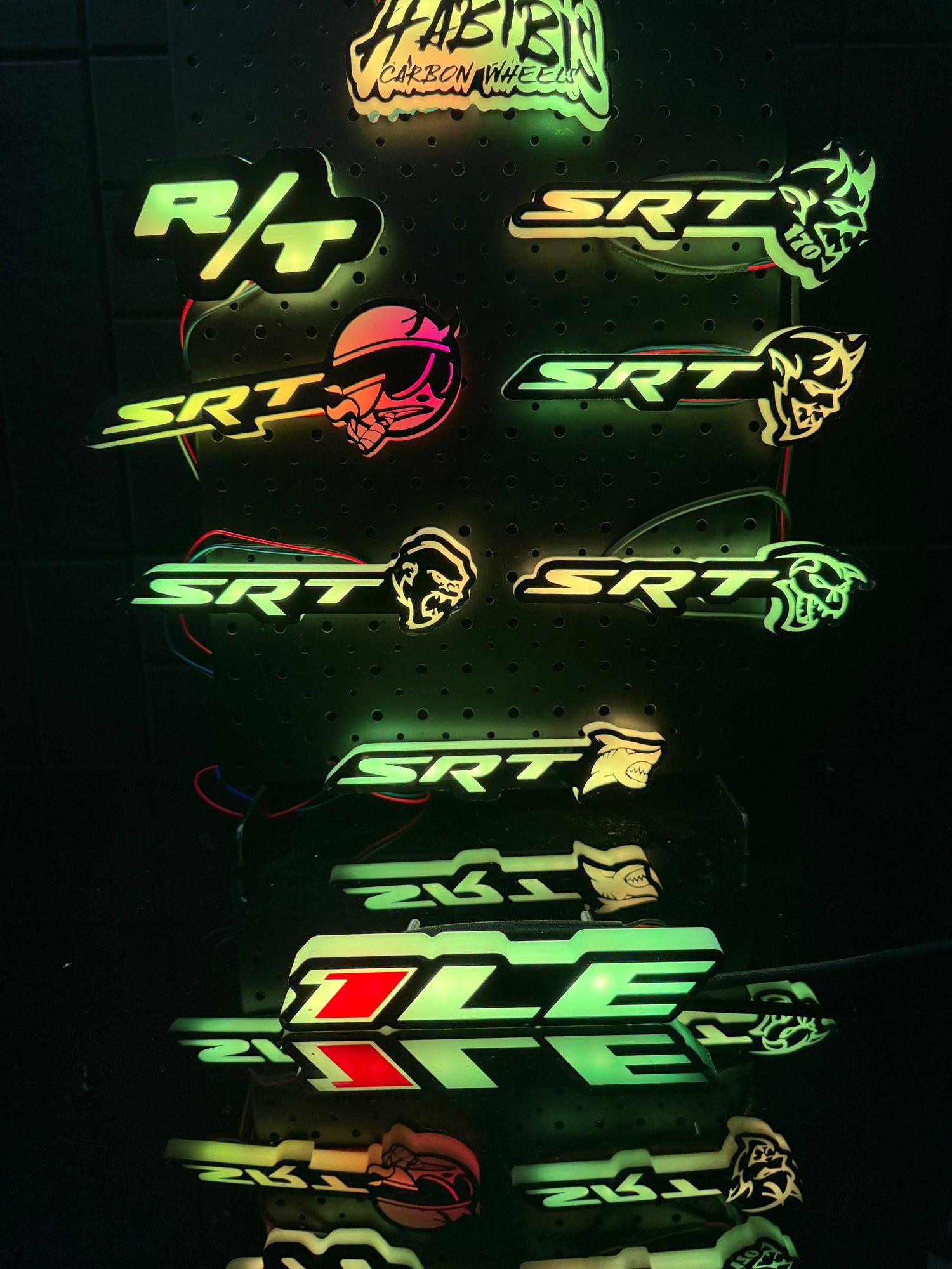 Flow Series 1LE LED Badge