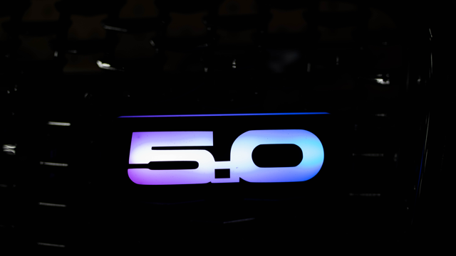 Flow Series 5.0 Badge