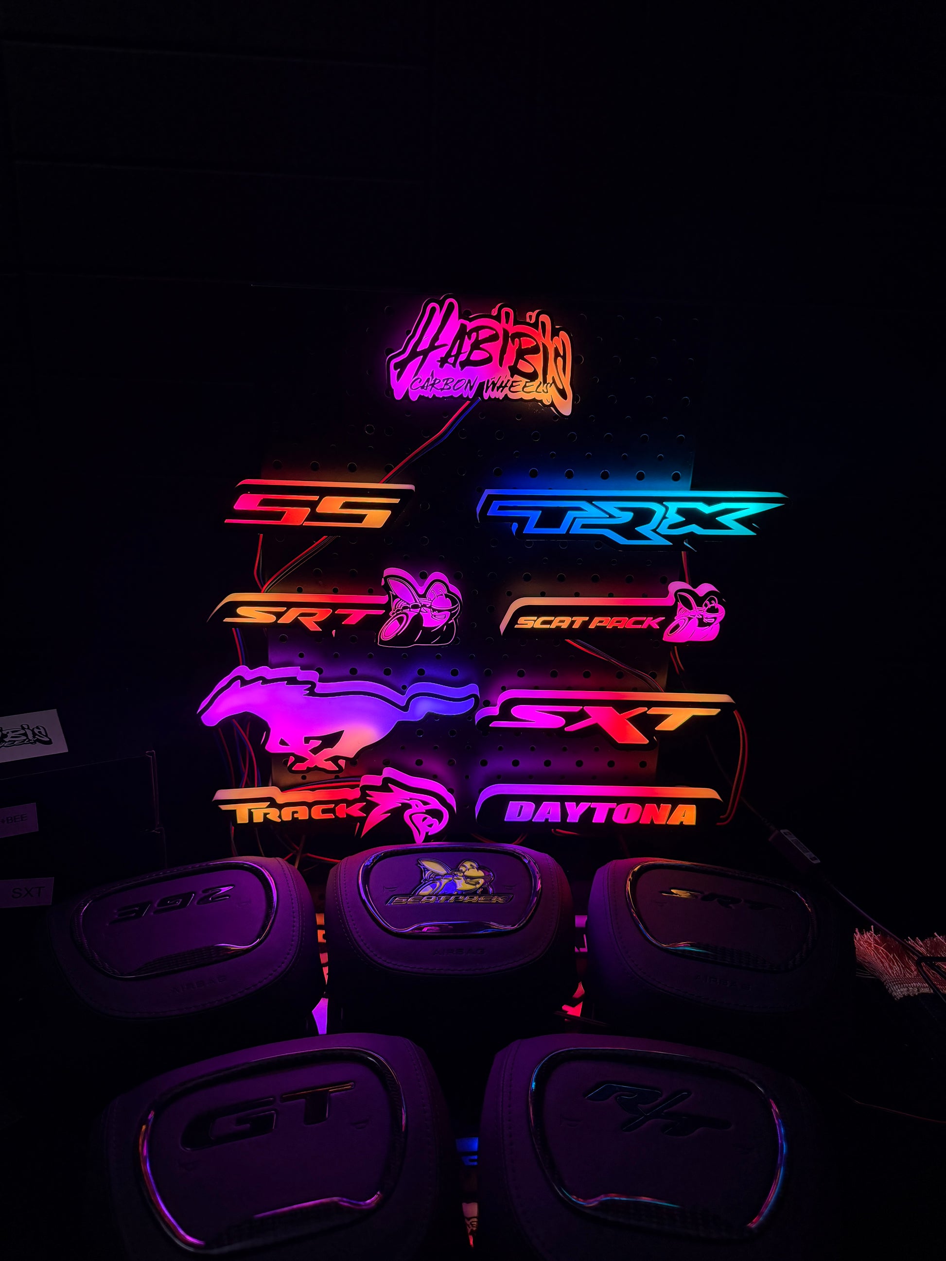 CUSTOM LIGHT