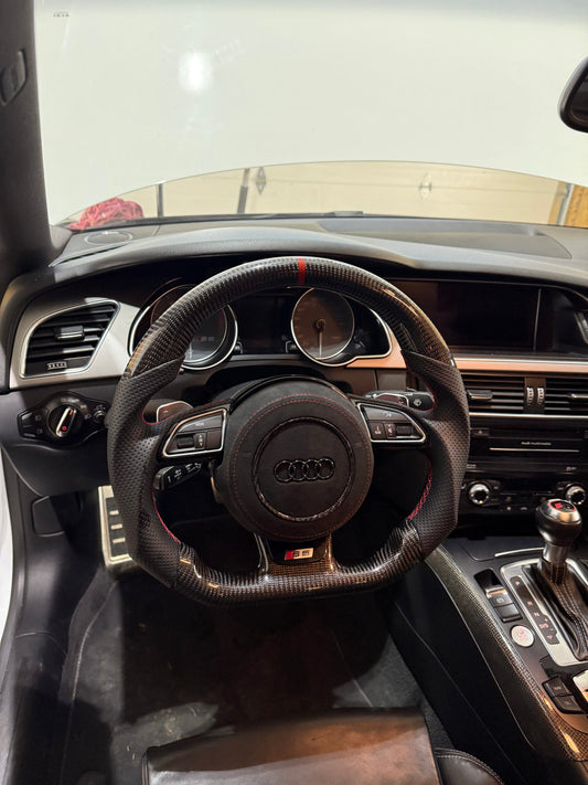 Audi A4/S4/RS4 Carbon Fiber Steering Wheel