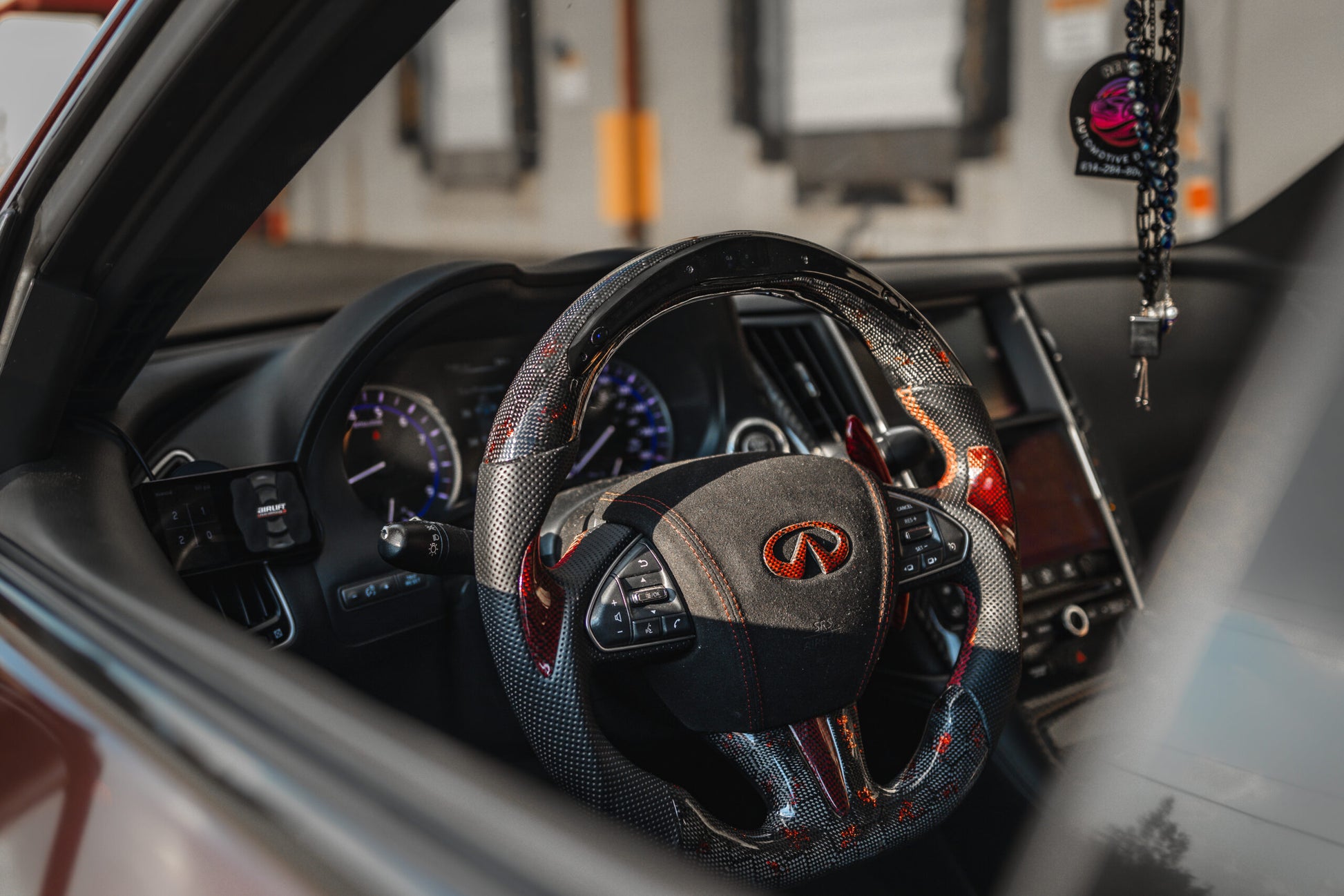 Infiniti Q50 2014-2017 Custom Carbon Fiber Steering Wheel
