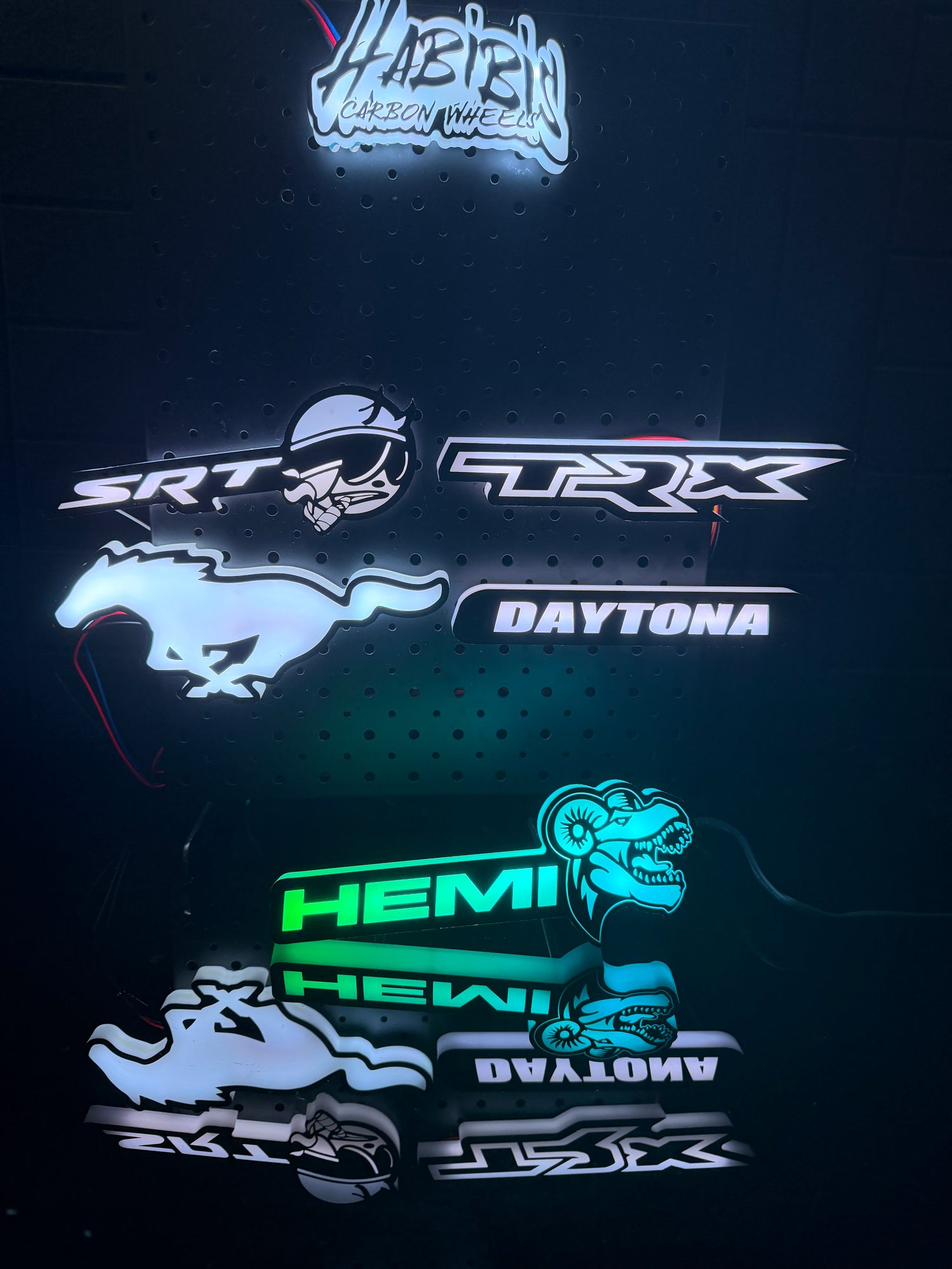 CUSTOM LIGHT