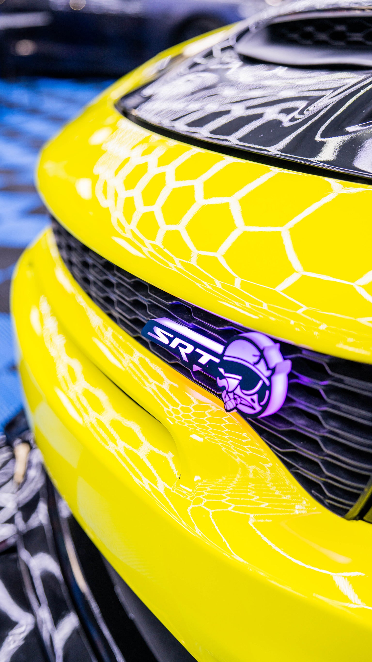 Flow Series smoking bee LED Badge