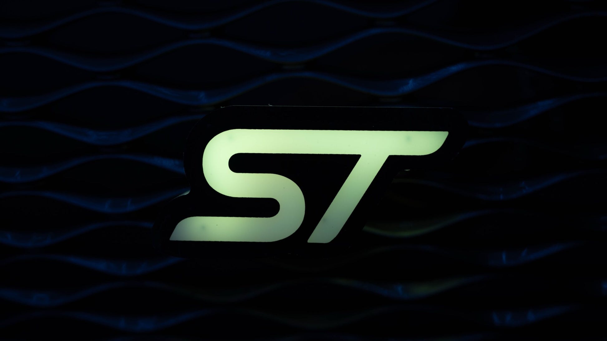 Flow Series ST LED Badge