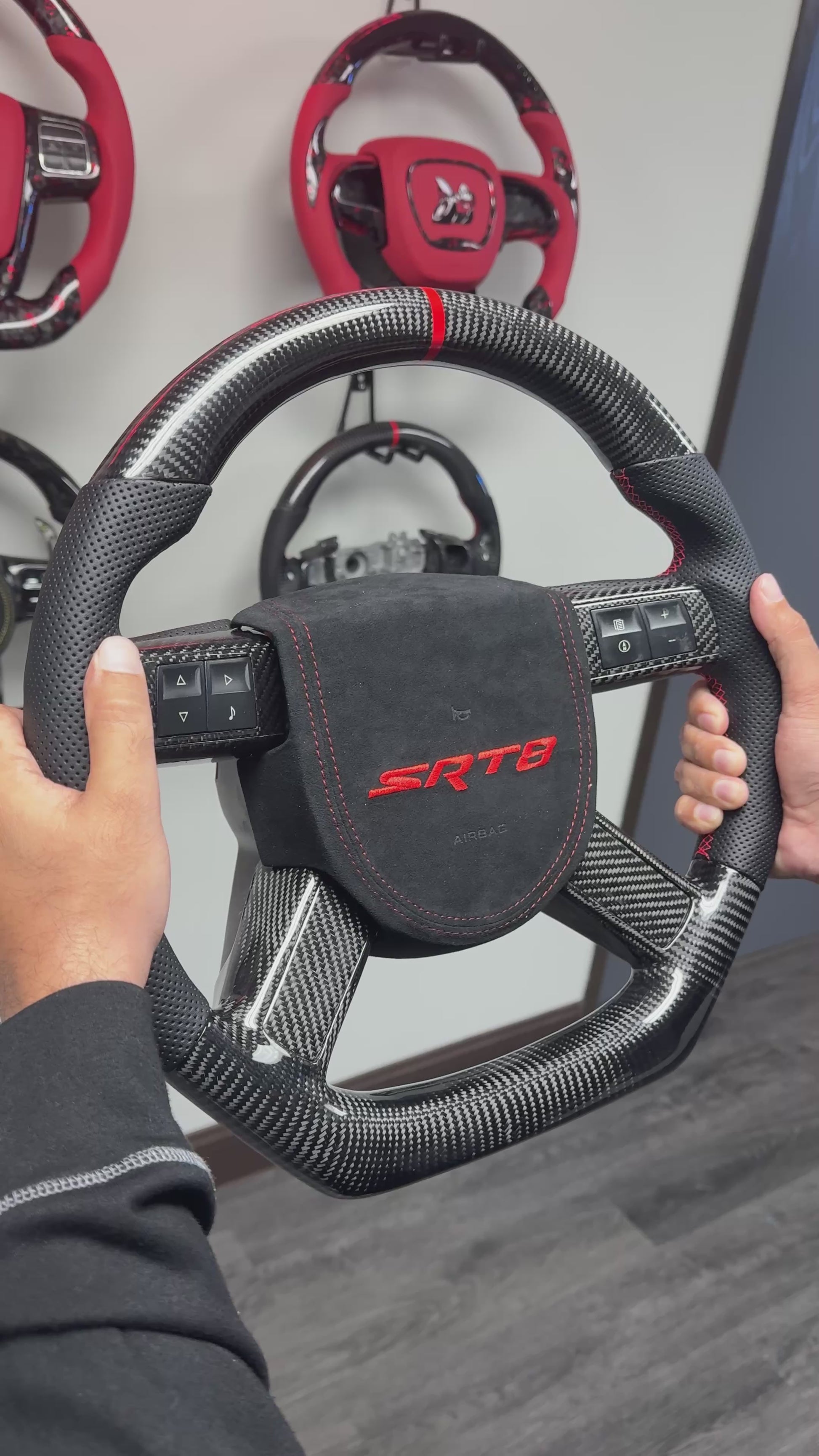 2005-2010 Chrysler 300/ Dodge Charger/Challenger/Magnum Carbon Fiber Steering Wheel