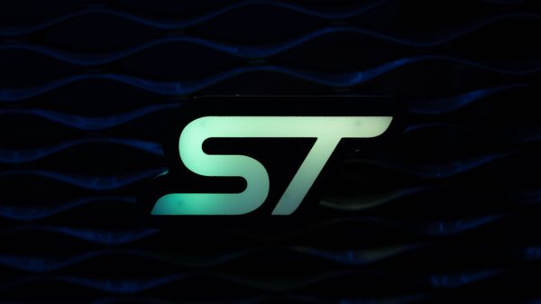 Flow Series ST LED Badge - Image 4